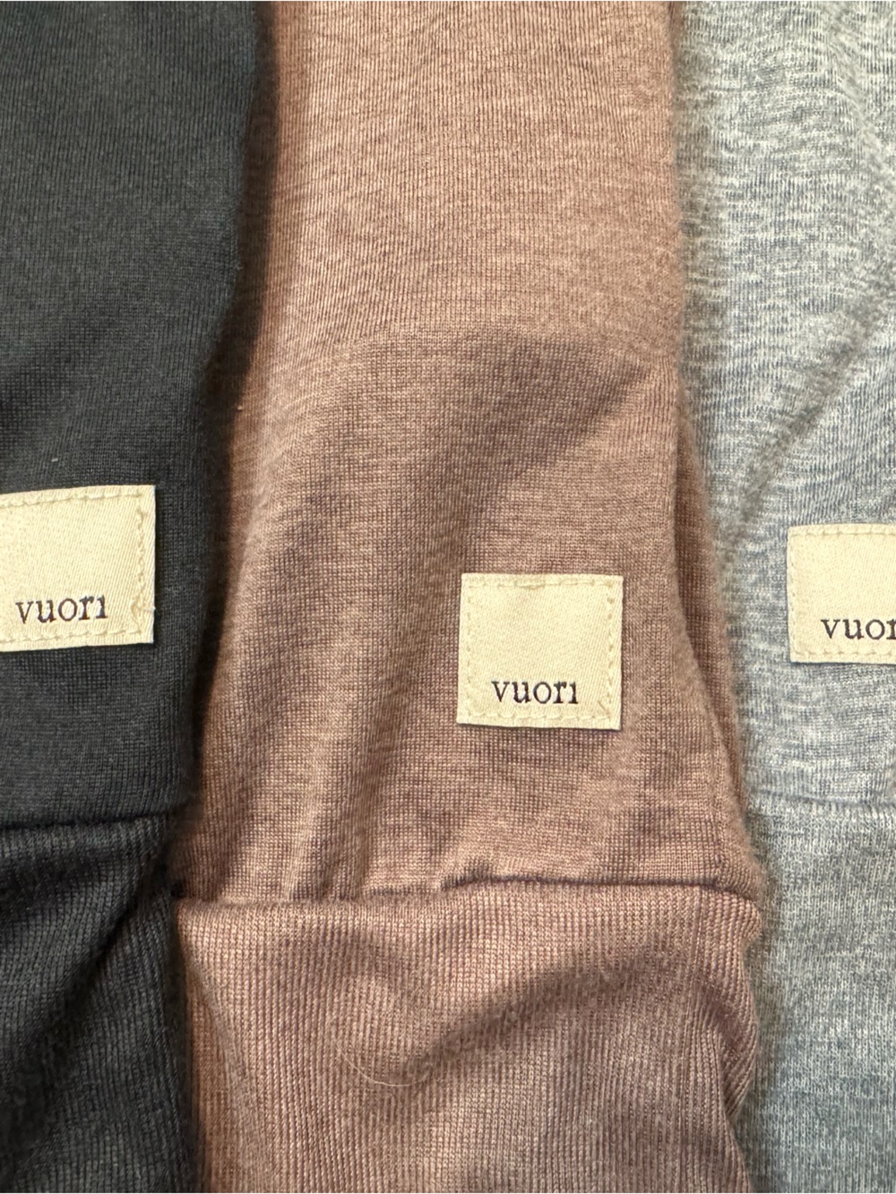 Lot of 3: Vuori Daydream Long Sleeve Top - Light Gray, black, and purple heather - Picture 4 of 5